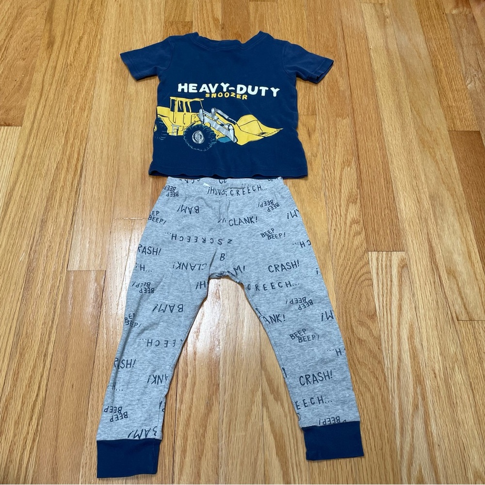 Carter’s navy blue/gray short sleeve and pants pj bulldozer print set size 2t